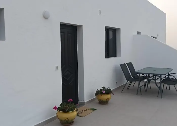 Falcon Apartment