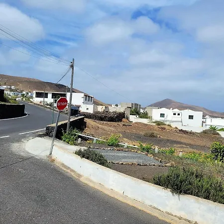 Διαμέρισμα Falcon Tinajo